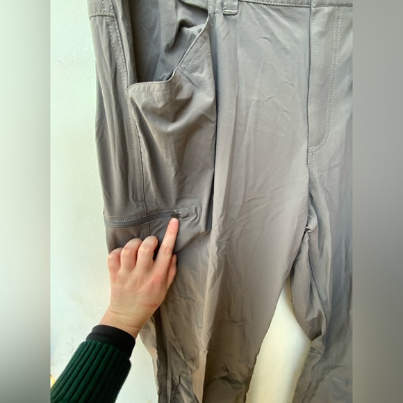 LL Bean No Fly Zone Cargo Pant NWT - Picture 4 of 10